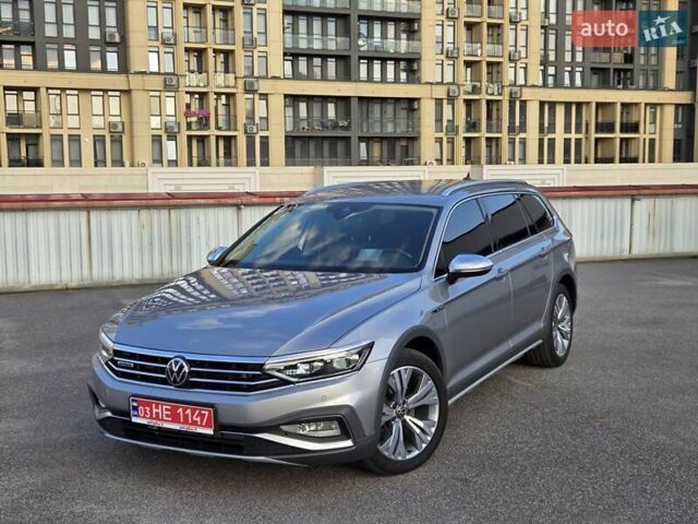 Серый Фольксваген Пассат Альтрак, объемом двигателя 2 л и пробегом 155 тыс. км за 29450 $, фото 126 на Automoto.ua