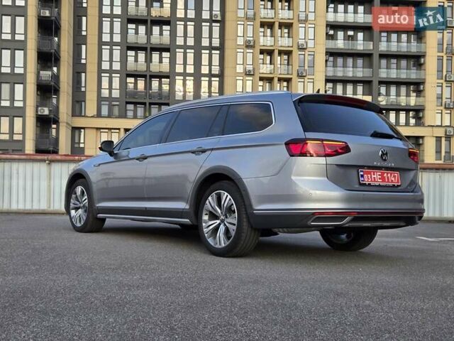Серый Фольксваген Пассат Альтрак, объемом двигателя 2 л и пробегом 155 тыс. км за 29450 $, фото 121 на Automoto.ua