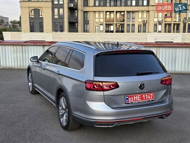 Серый Фольксваген Пассат Альтрак, объемом двигателя 2 л и пробегом 155 тыс. км за 29450 $, фото 119 на Automoto.ua