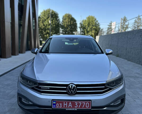 Сірий Фольксваген Пассат Альтрак, об'ємом двигуна 2 л та пробігом 240 тис. км за 25550 $, фото 53 на Automoto.ua