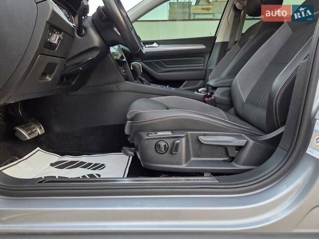 Серый Фольксваген Пассат Альтрак, объемом двигателя 2 л и пробегом 155 тыс. км за 29450 $, фото 37 на Automoto.ua