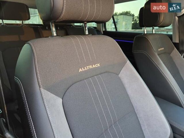 Серый Фольксваген Пассат Альтрак, объемом двигателя 2 л и пробегом 155 тыс. км за 29450 $, фото 70 на Automoto.ua