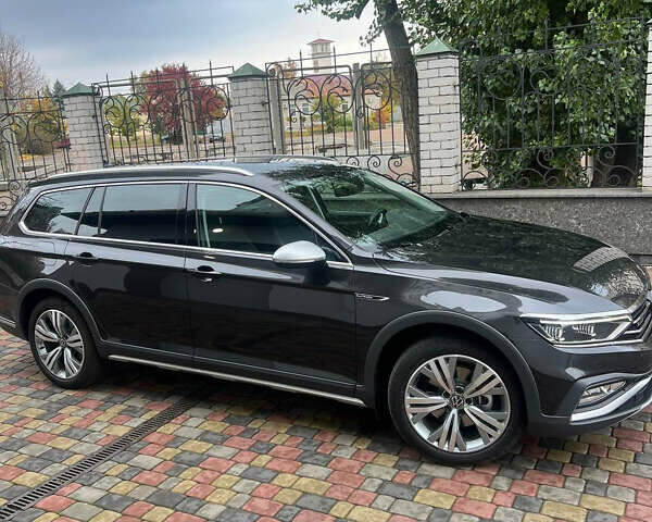 Сірий Фольксваген Пассат Альтрак, об'ємом двигуна 1.97 л та пробігом 158 тис. км за 32500 $, фото 2 на Automoto.ua