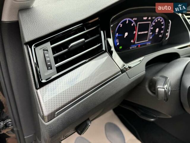 Сірий Фольксваген Пассат Альтрак, об'ємом двигуна 1.97 л та пробігом 196 тис. км за 29999 $, фото 27 на Automoto.ua