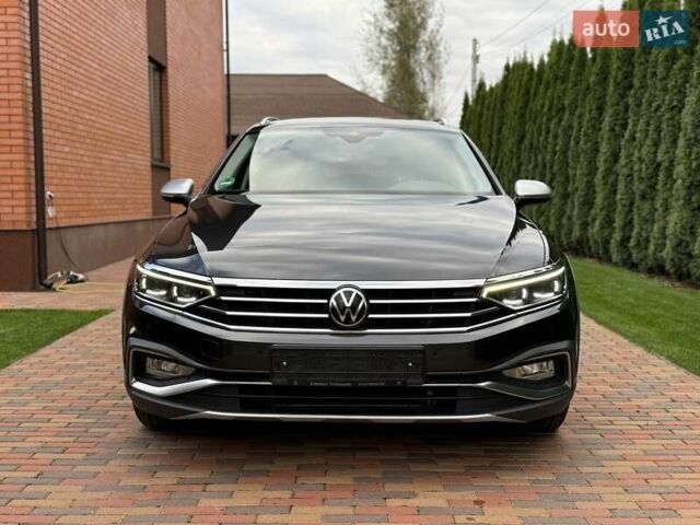 Сірий Фольксваген Пассат Альтрак, об'ємом двигуна 1.97 л та пробігом 196 тис. км за 29999 $, фото 2 на Automoto.ua