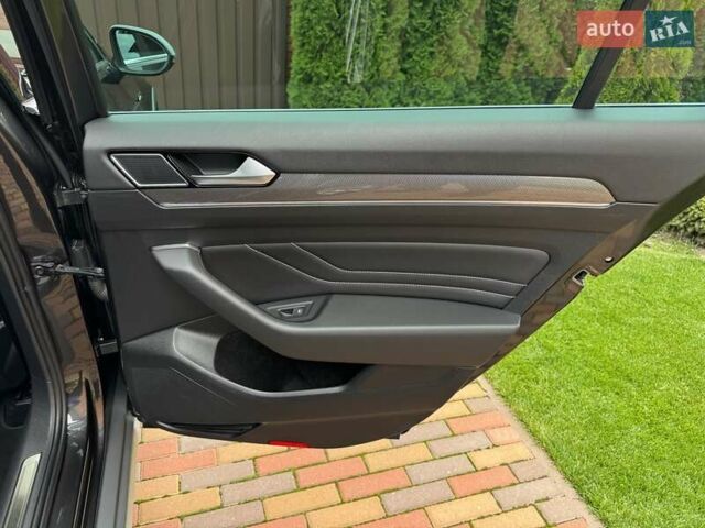 Сірий Фольксваген Пассат Альтрак, об'ємом двигуна 1.97 л та пробігом 196 тис. км за 29999 $, фото 55 на Automoto.ua