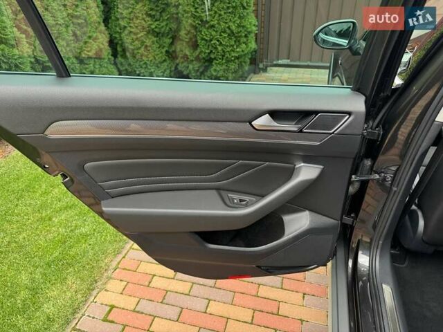 Сірий Фольксваген Пассат Альтрак, об'ємом двигуна 1.97 л та пробігом 196 тис. км за 29999 $, фото 61 на Automoto.ua