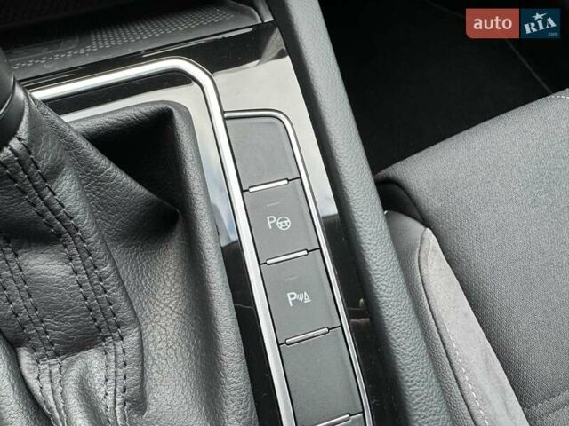 Сірий Фольксваген Пассат Альтрак, об'ємом двигуна 1.97 л та пробігом 196 тис. км за 29999 $, фото 40 на Automoto.ua