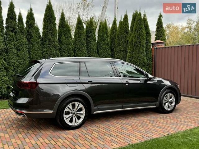 Сірий Фольксваген Пассат Альтрак, об'ємом двигуна 1.97 л та пробігом 196 тис. км за 29999 $, фото 7 на Automoto.ua