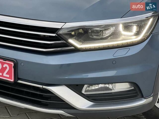 Синій Фольксваген Пассат Альтрак, об'ємом двигуна 2 л та пробігом 217 тис. км за 17450 $, фото 18 на Automoto.ua