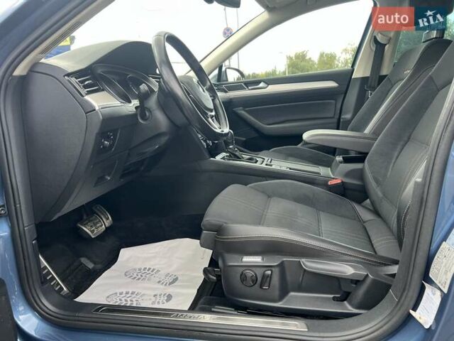 Синий Фольксваген Пассат Альтрак, объемом двигателя 2 л и пробегом 217 тыс. км за 15950 $, фото 32 на Automoto.ua