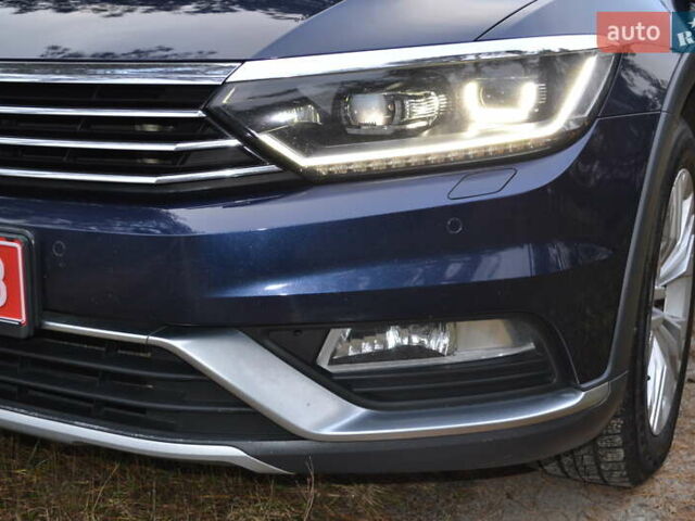 Синий Фольксваген Пассат Альтрак, объемом двигателя 2 л и пробегом 240 тыс. км за 17999 $, фото 40 на Automoto.ua