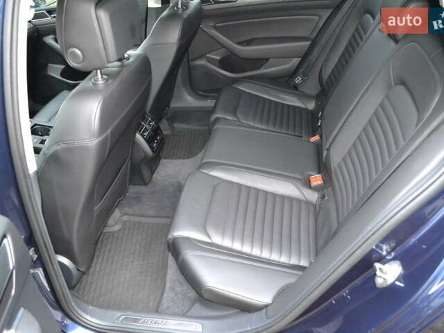 Синий Фольксваген Пассат Альтрак, объемом двигателя 2 л и пробегом 240 тыс. км за 17999 $, фото 21 на Automoto.ua