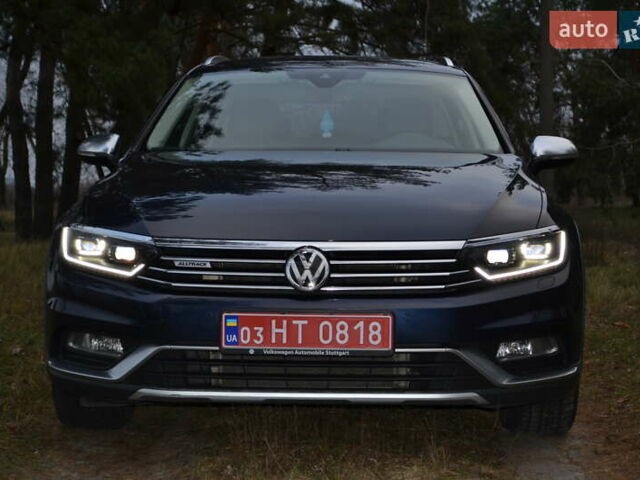 Синий Фольксваген Пассат Альтрак, объемом двигателя 2 л и пробегом 240 тыс. км за 17999 $, фото 5 на Automoto.ua