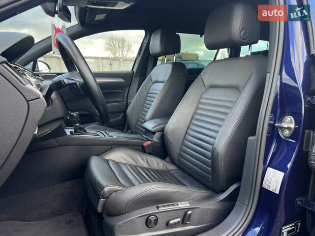 Синій Фольксваген Пассат Альтрак, об'ємом двигуна 2 л та пробігом 206 тис. км за 21490 $, фото 16 на Automoto.ua