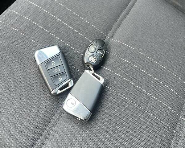 Синий Фольксваген Пассат Альтрак, объемом двигателя 2 л и пробегом 217 тыс. км за 15950 $, фото 53 на Automoto.ua