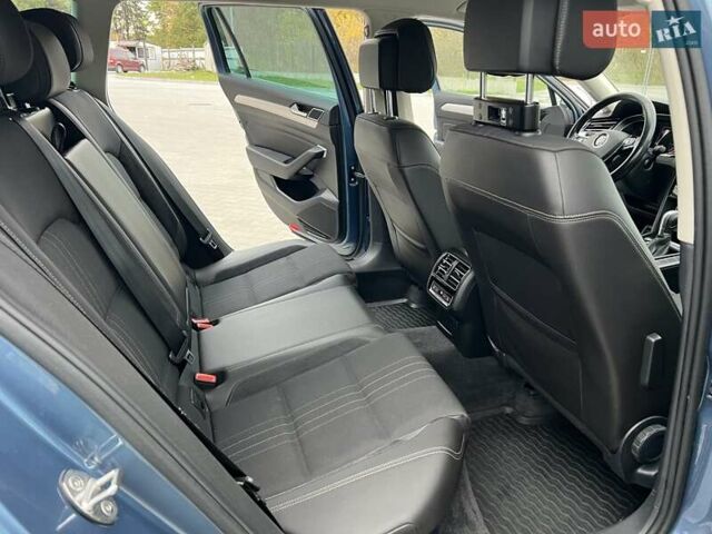 Синій Фольксваген Пассат Альтрак, об'ємом двигуна 2 л та пробігом 217 тис. км за 17450 $, фото 32 на Automoto.ua