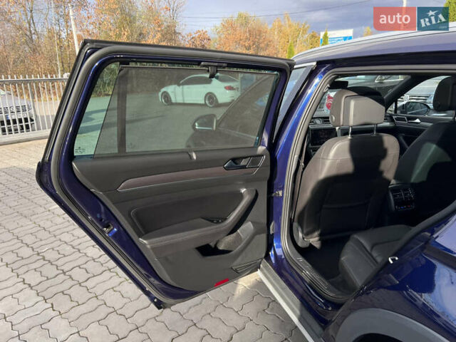 Синій Фольксваген Пассат Альтрак, об'ємом двигуна 2 л та пробігом 206 тис. км за 21490 $, фото 43 на Automoto.ua