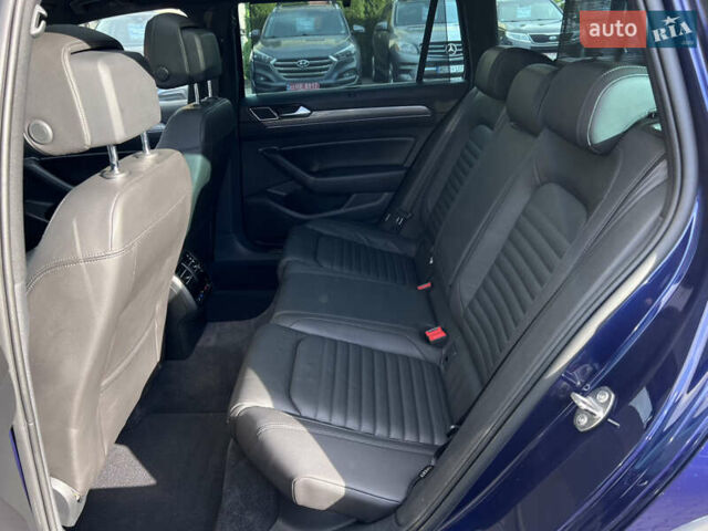 Синій Фольксваген Пассат Альтрак, об'ємом двигуна 2 л та пробігом 206 тис. км за 21490 $, фото 44 на Automoto.ua