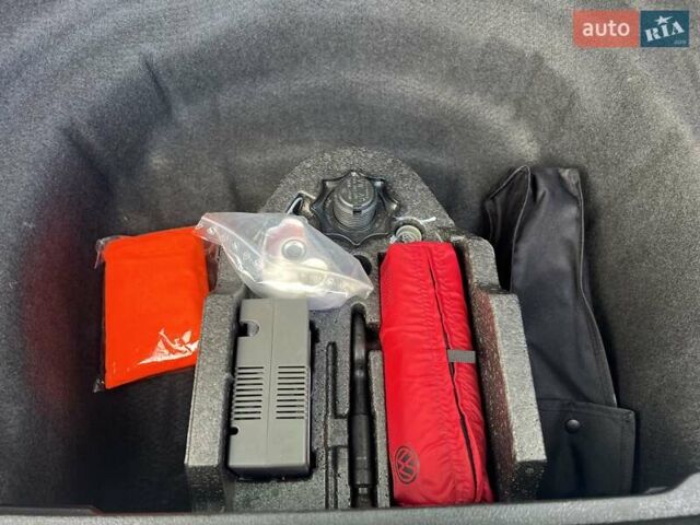 Синий Фольксваген Пассат Альтрак, объемом двигателя 0 л и пробегом 217 тыс. км за 15850 $, фото 50 на Automoto.ua