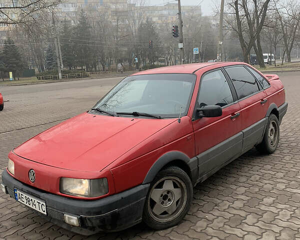 Червоний Фольксваген Пассат Б3, об'ємом двигуна 2 л та пробігом 325 тис. км за 2300 $, фото 3 на Automoto.ua