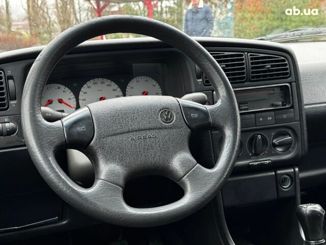 Синій Фольксваген Пассат Б4, об'ємом двигуна 1.8 л та пробігом 325 тис. км за 3640 $, фото 24 на Automoto.ua