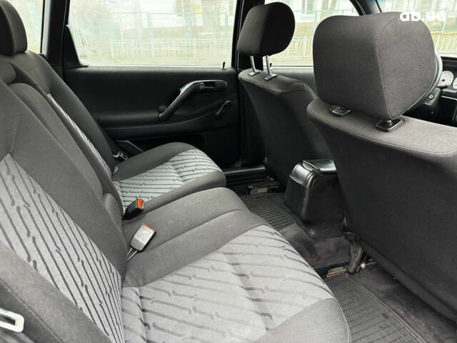 Синій Фольксваген Пассат Б4, об'ємом двигуна 1.8 л та пробігом 325 тис. км за 3640 $, фото 37 на Automoto.ua