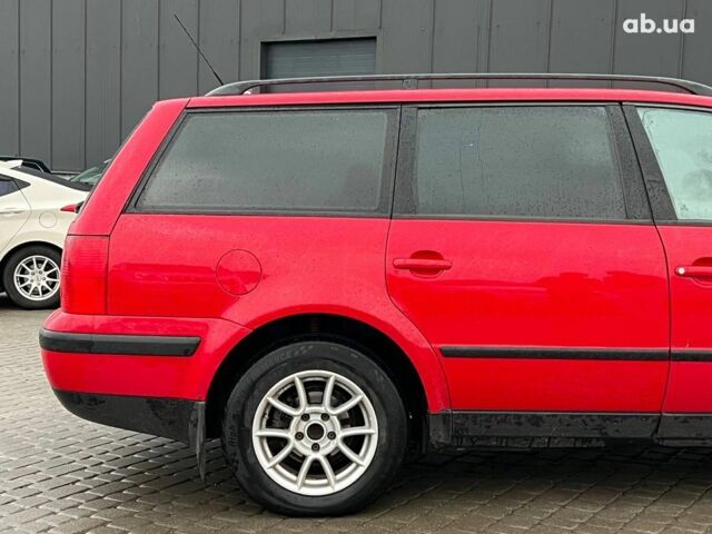 Красный Фольксваген Пассат Б5, объемом двигателя 1.9 л и пробегом 450 тыс. км за 4290 $, фото 8 на Automoto.ua
