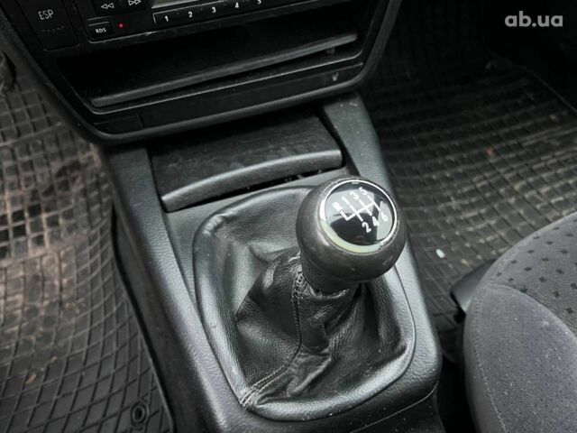 Красный Фольксваген Пассат Б5, объемом двигателя 1.9 л и пробегом 450 тыс. км за 4290 $, фото 24 на Automoto.ua