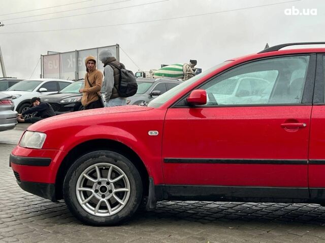 Красный Фольксваген Пассат Б5, объемом двигателя 1.9 л и пробегом 450 тыс. км за 4290 $, фото 2 на Automoto.ua