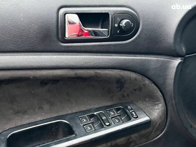 Красный Фольксваген Пассат Б5, объемом двигателя 1.9 л и пробегом 450 тыс. км за 4290 $, фото 14 на Automoto.ua