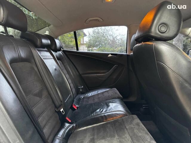 Черный Фольксваген Пассат Б6, объемом двигателя 2 л и пробегом 266 тыс. км за 5990 $, фото 24 на Automoto.ua