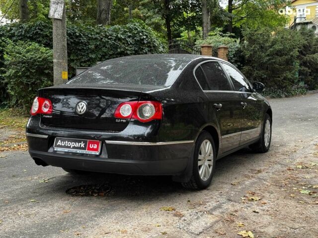 Черный Фольксваген Пассат Б6, объемом двигателя 2 л и пробегом 266 тыс. км за 5990 $, фото 6 на Automoto.ua