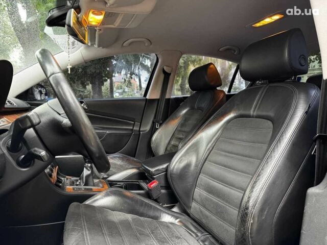 Черный Фольксваген Пассат Б6, объемом двигателя 2 л и пробегом 266 тыс. км за 5990 $, фото 14 на Automoto.ua