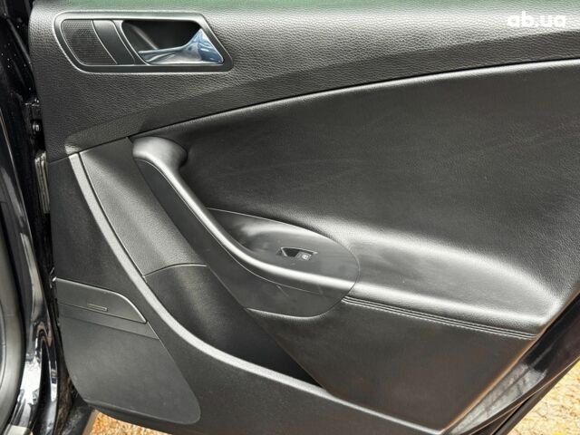 Черный Фольксваген Пассат Б6, объемом двигателя 2 л и пробегом 326 тыс. км за 6990 $, фото 21 на Automoto.ua