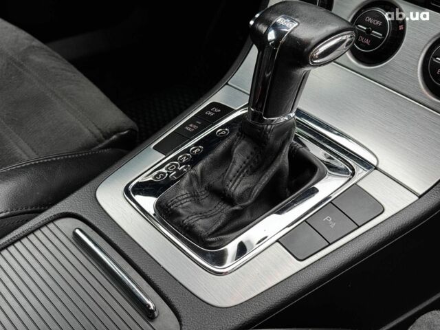 Черный Фольксваген Пассат Б6, объемом двигателя 2 л и пробегом 326 тыс. км за 6990 $, фото 17 на Automoto.ua