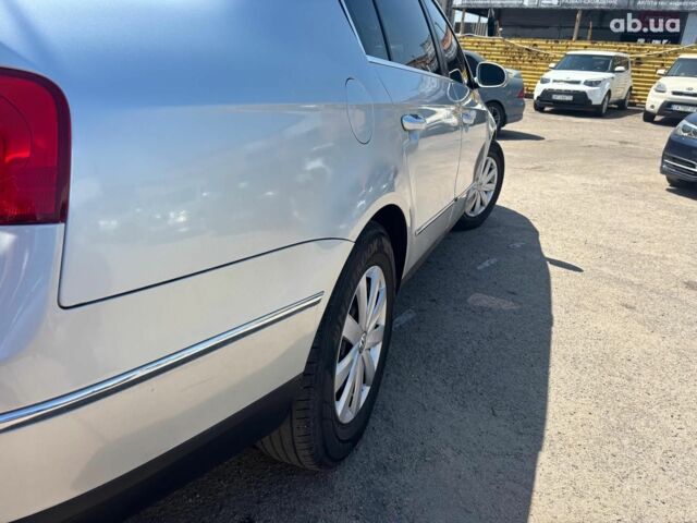 Серый Фольксваген Пассат Б6, объемом двигателя 2 л и пробегом 360 тыс. км за 4990 $, фото 10 на Automoto.ua