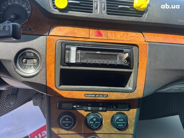 Серый Фольксваген Пассат Б6, объемом двигателя 2 л и пробегом 360 тыс. км за 4990 $, фото 17 на Automoto.ua