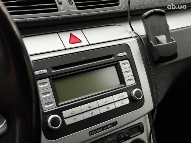 Серый Фольксваген Пассат Б6, объемом двигателя 1.8 л и пробегом 249 тыс. км за 5990 $, фото 19 на Automoto.ua