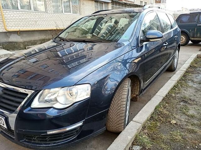 Синій Фольксваген Пассат Б6, об'ємом двигуна 1.6 л та пробігом 235 тис. км за 5900 $, фото 8 на Automoto.ua