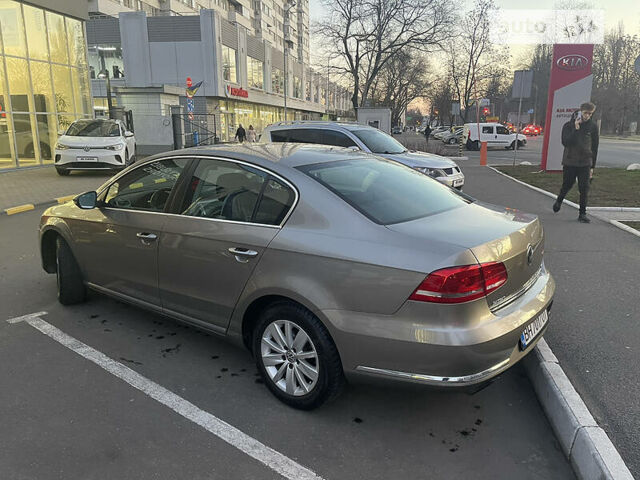 Бежевий Фольксваген Пассат Б7, об'ємом двигуна 1.8 л та пробігом 140 тис. км за 13500 $, фото 2 на Automoto.ua