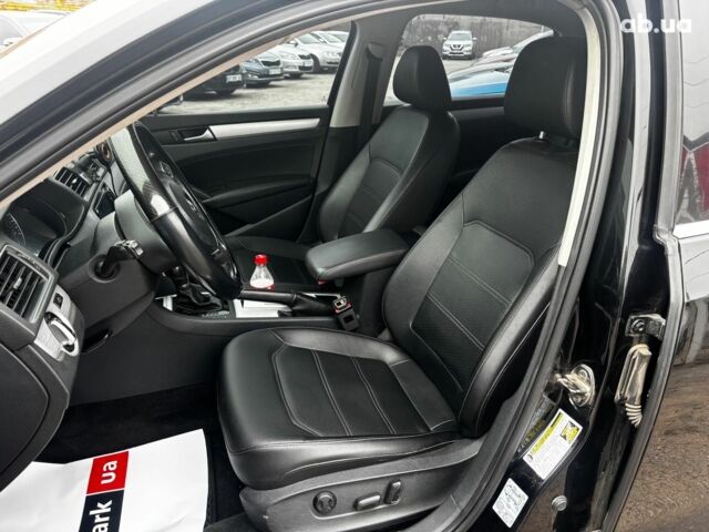 Черный Фольксваген Пассат Б7, объемом двигателя 2.5 л и пробегом 246 тыс. км за 9690 $, фото 12 на Automoto.ua