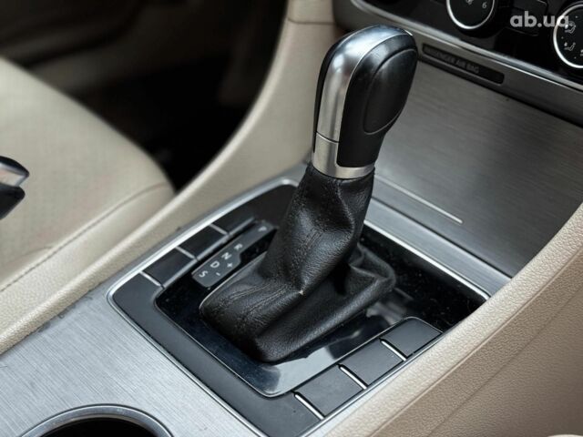 Черный Фольксваген Пассат Б7, объемом двигателя 1.8 л и пробегом 140 тыс. км за 10990 $, фото 32 на Automoto.ua