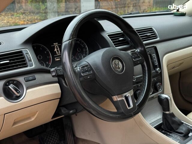 Черный Фольксваген Пассат Б7, объемом двигателя 1.8 л и пробегом 140 тыс. км за 10990 $, фото 12 на Automoto.ua