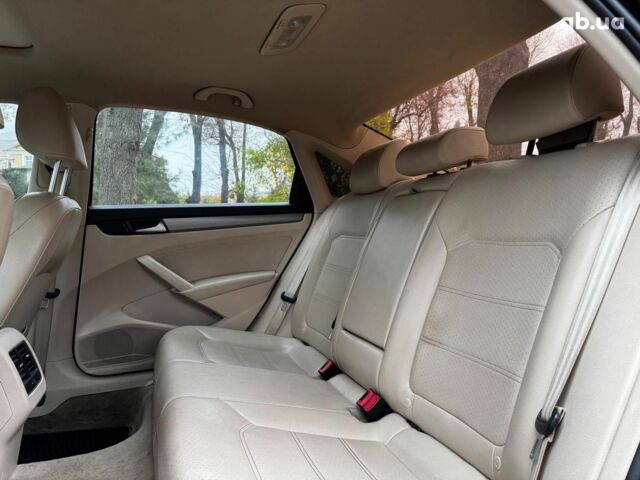 Черный Фольксваген Пассат Б7, объемом двигателя 1.8 л и пробегом 140 тыс. км за 10990 $, фото 24 на Automoto.ua