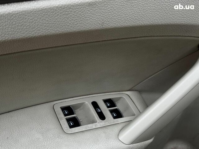 Черный Фольксваген Пассат Б7, объемом двигателя 1.8 л и пробегом 140 тыс. км за 10990 $, фото 15 на Automoto.ua