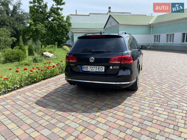 Черный Фольксваген Пассат Б7, объемом двигателя 2 л и пробегом 326 тыс. км за 13000 $, фото 2 на Automoto.ua