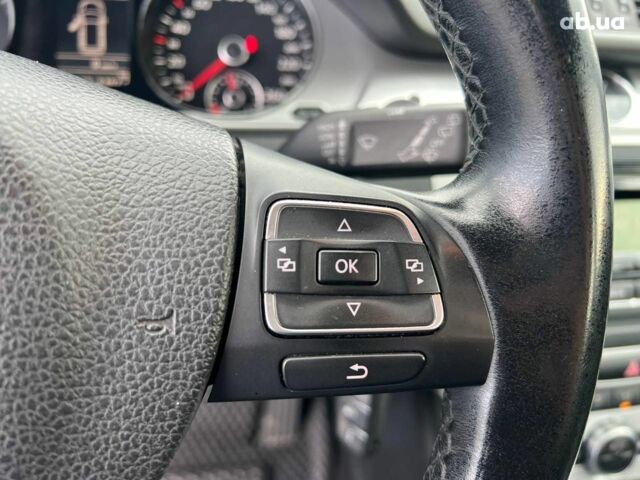 Серый Фольксваген Пассат Б7, объемом двигателя 1.6 л и пробегом 287 тыс. км за 8990 $, фото 23 на Automoto.ua