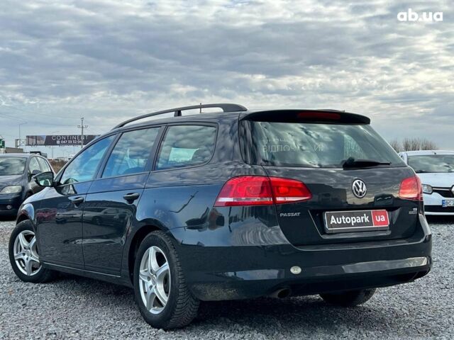 Серый Фольксваген Пассат Б7, объемом двигателя 1.6 л и пробегом 287 тыс. км за 8990 $, фото 4 на Automoto.ua