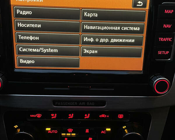 Синій Фольксваген Пассат Б7, об'ємом двигуна 1.8 л та пробігом 143 тис. км за 9400 $, фото 46 на Automoto.ua